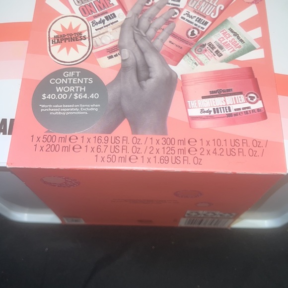 Soap and Glory - Picture 2 of 6